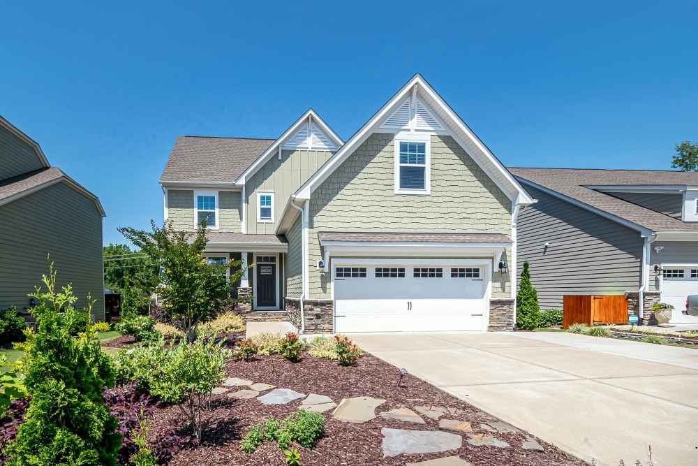 best garage door companies in Apple Valley, CA