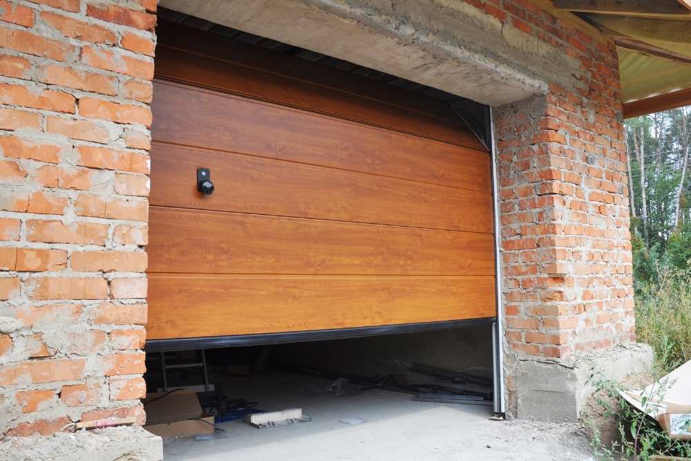 garage door stuck repair Victorville CA